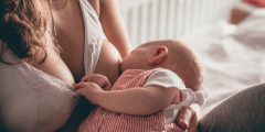 أسباب ألم الثدي أثناء الرضاعة